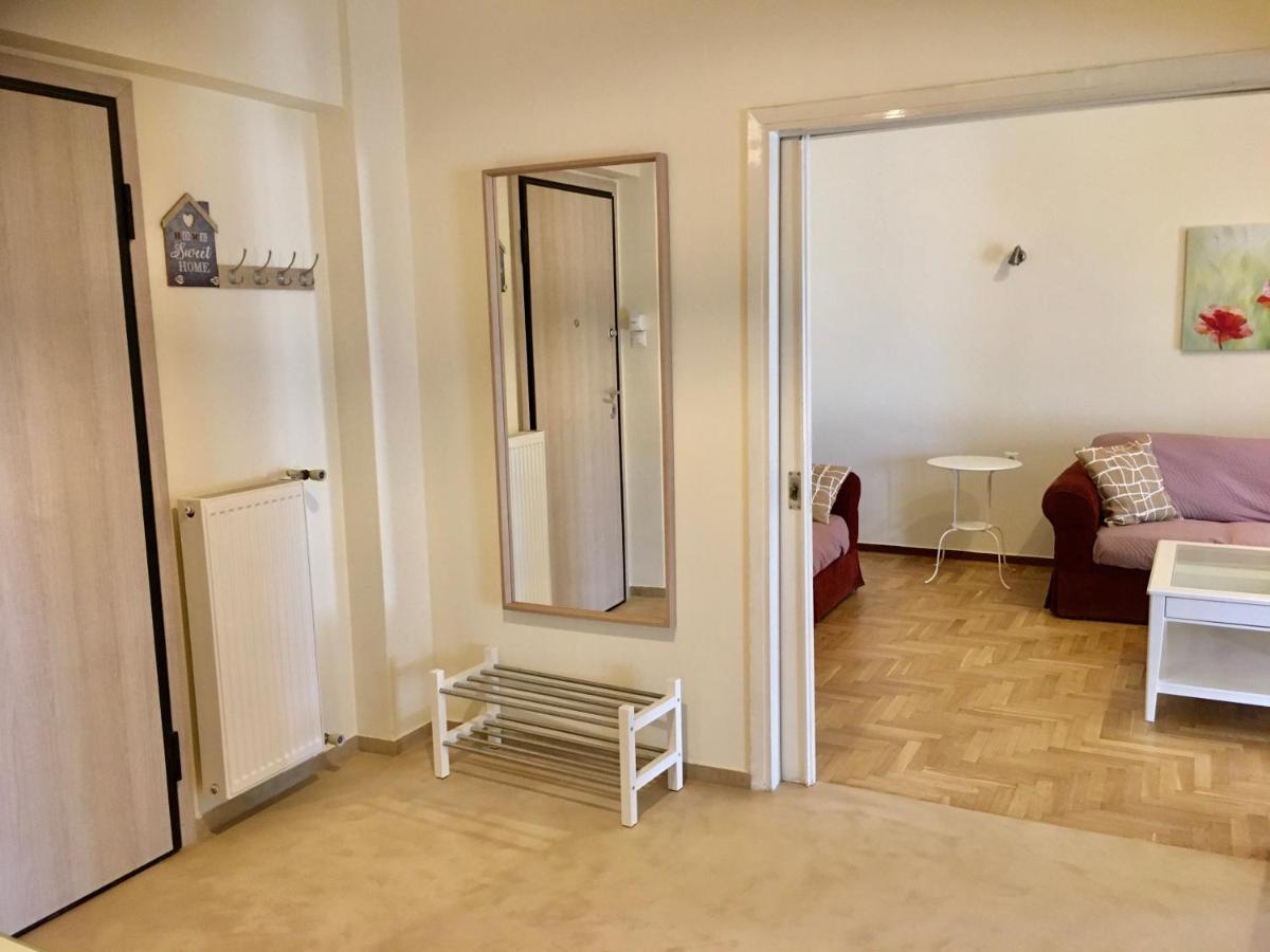 Cozy Apartment Near Metro-Athens View Exterior photo